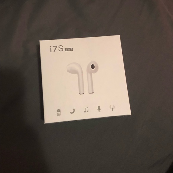 *Not real airpods* earbuds Bluetooth - Picture 2 of 3